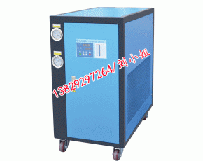 工業冷水機