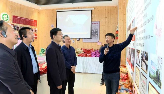 甘肅正寧縣：考察古田縣食用菌產業發展情況